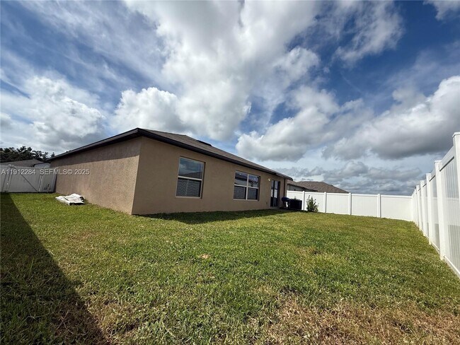 Building Photo - 39889 Harmon Grove Ct