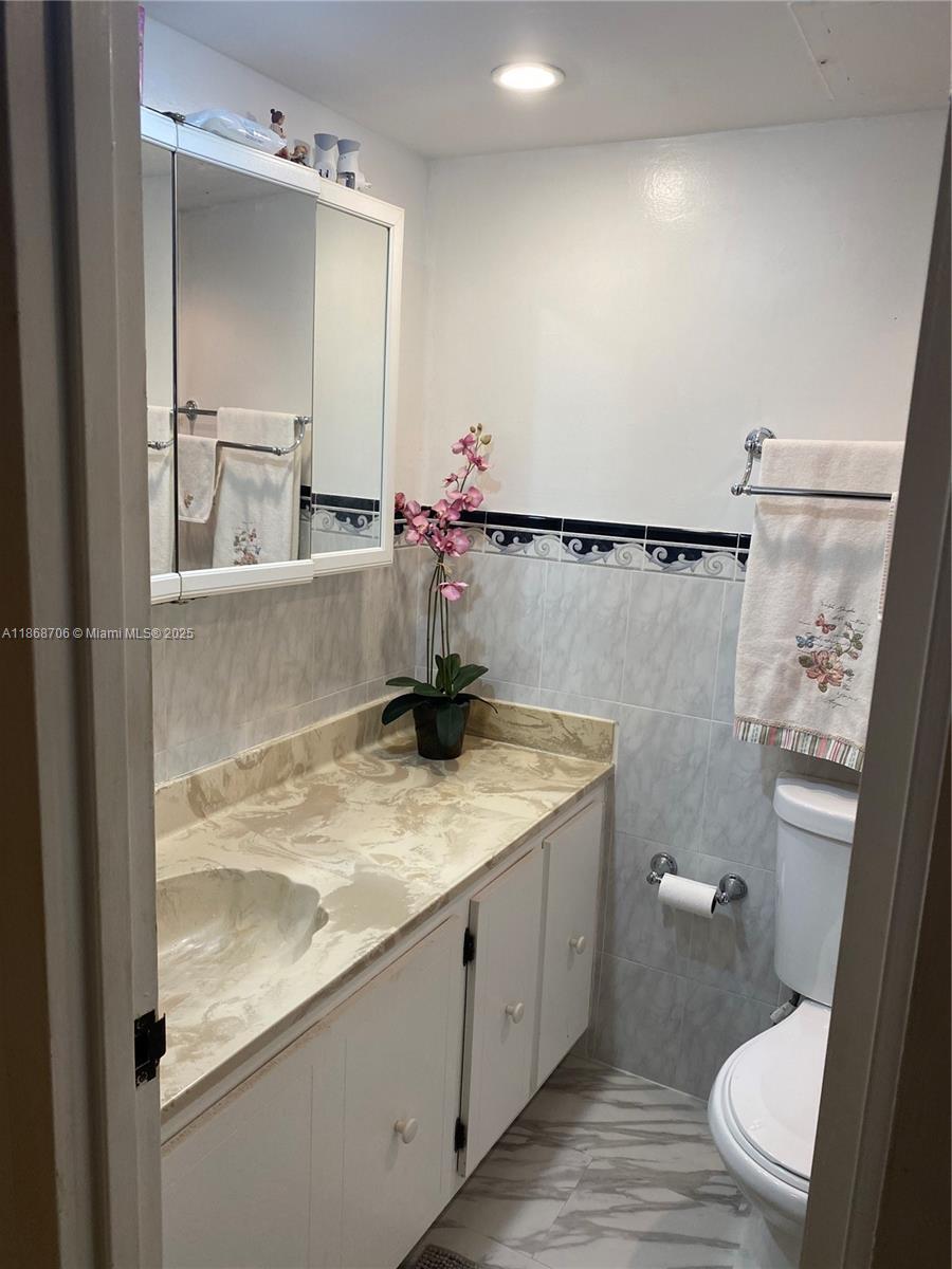 Building Photo - 200 177th Dr