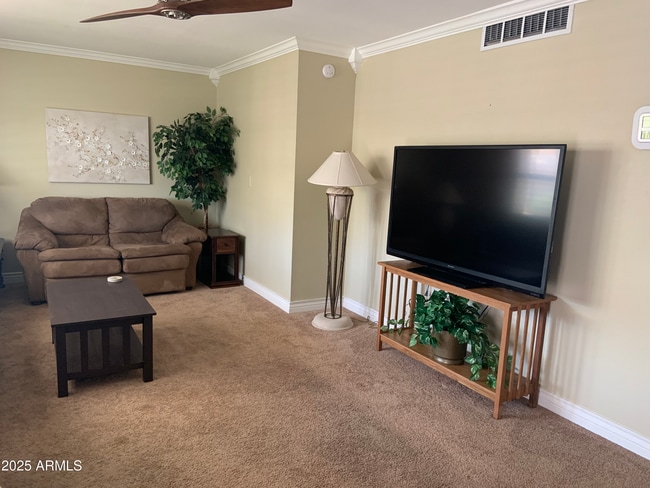 Building Photo - 10926 W Greer Ave