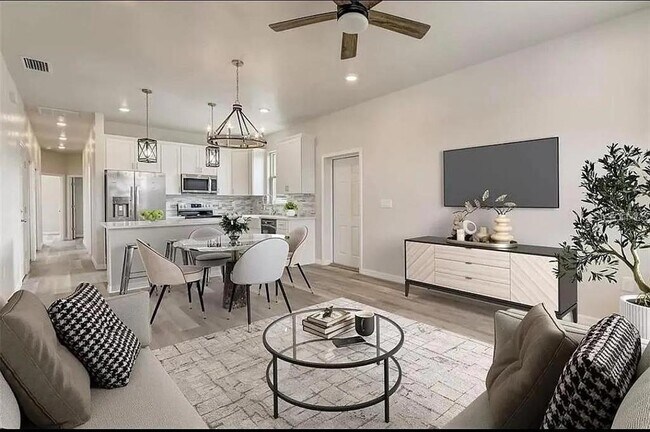 Building Photo - 3869 Janeen Cir
