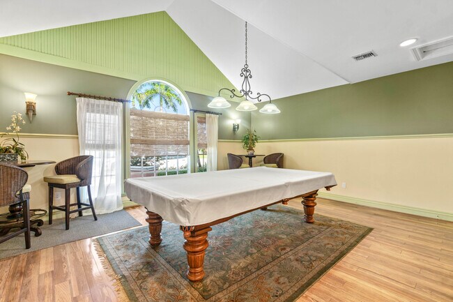 Building Photo - 1345 Crystal Way