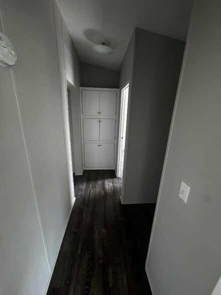 Building Photo - 151 Fox Meadow Dr
