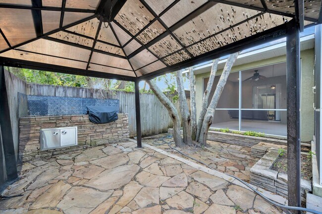 Building Photo - Beautiful 4 bed/ 2.5 bath Rental ~ Sarasota