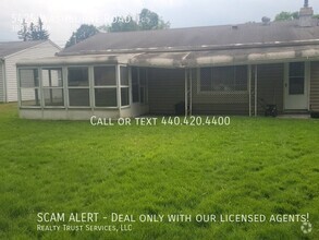 Building Photo - Spacious 3-Bed Ranch with Large Yard & 2-C...