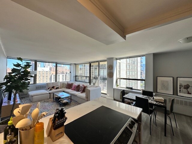 Building Photo - 1360 N Sandburg Ter