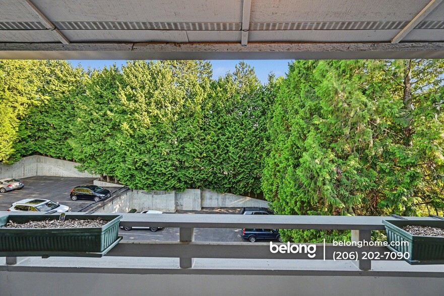Building Photo - 7930 SE 34th St
