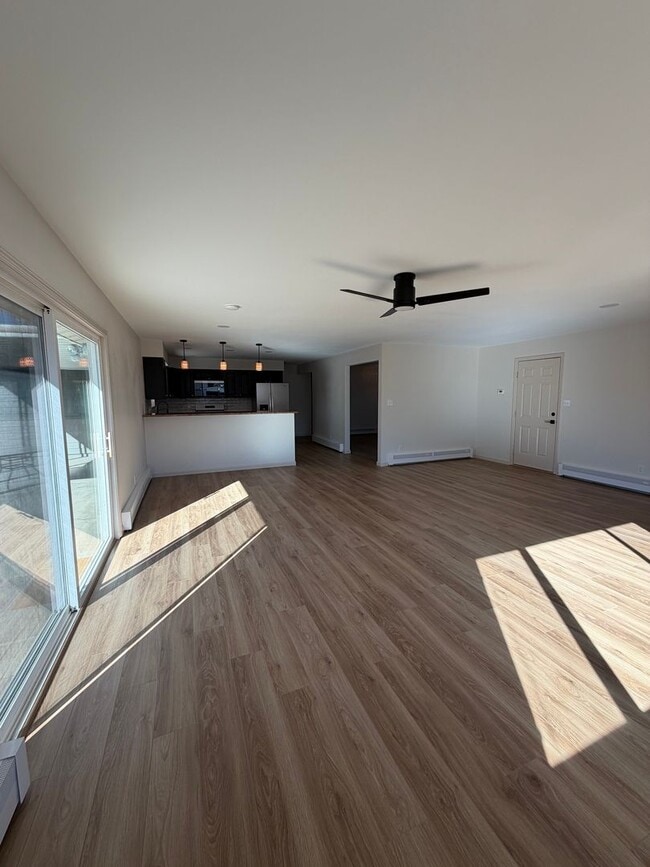 Building Photo - 509 Sonoma St