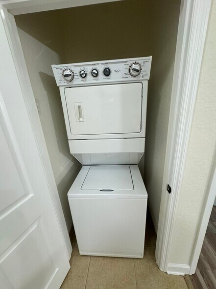 Building Photo - 1301 Tuscan Terrace