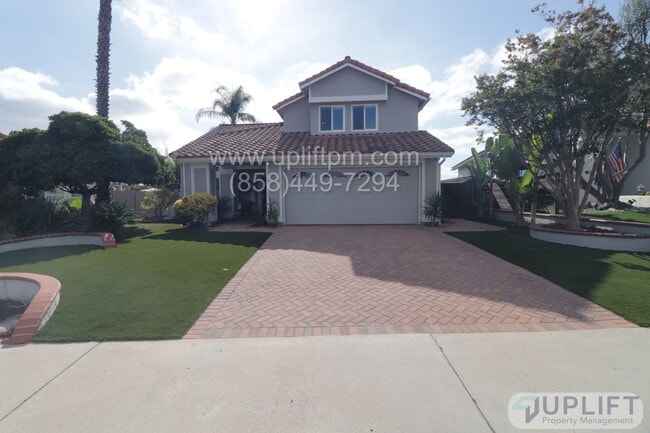 Building Photo - 4 Bedroom Home with Pool & Spa