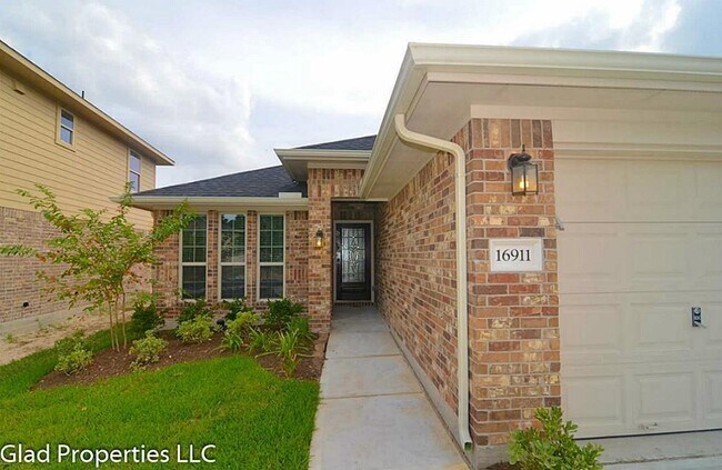 Building Photo - 16911 Ranger Ridge Dr