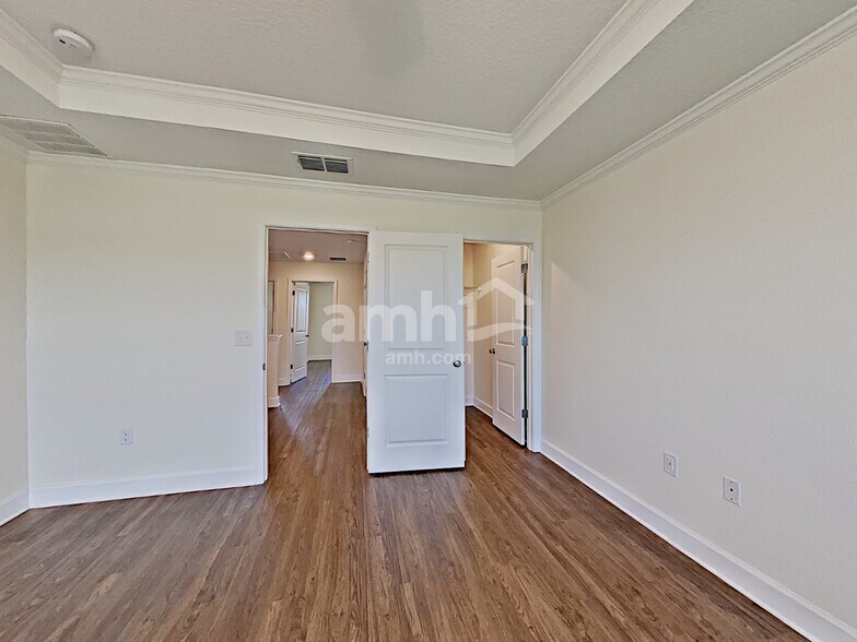 Building Photo - 4706 Reisswood Loop