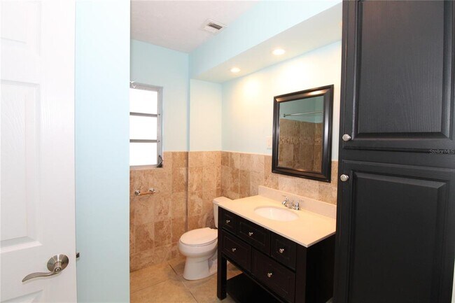 Building Photo - 2705 S Brink Ave