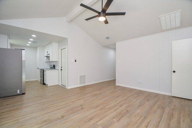 Building Photo - 5709 Arthington Ave