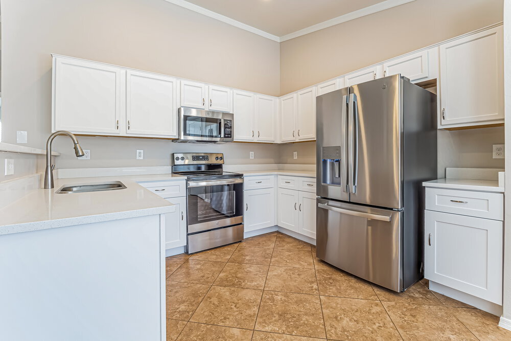 Building Photo - 986 S Wanda Dr