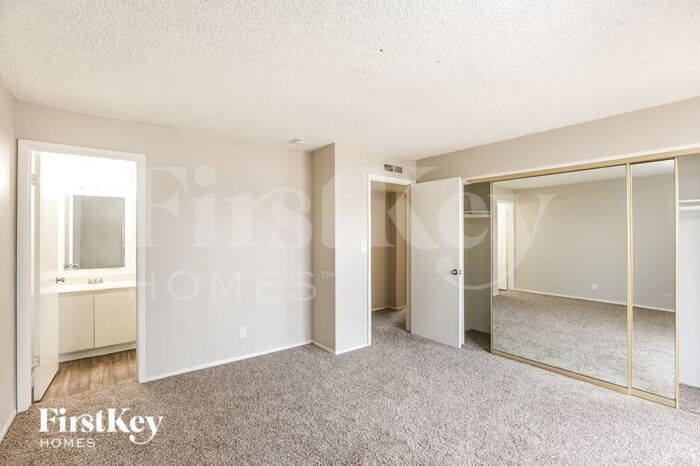 Building Photo - 9731 N 56th Dr