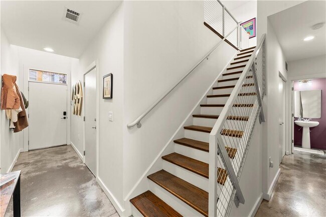 Building Photo - 1382 Stirling Cir NW