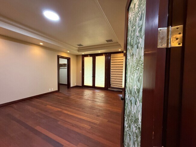 Building Photo - 466 Portlock Rd