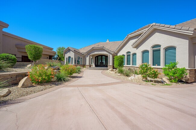 Building Photo - 1362 Pioneer Trail