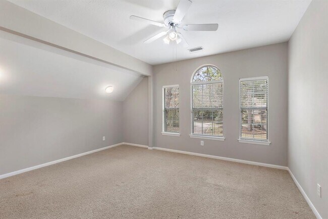 Building Photo - 138 W Bristol Oak Cir