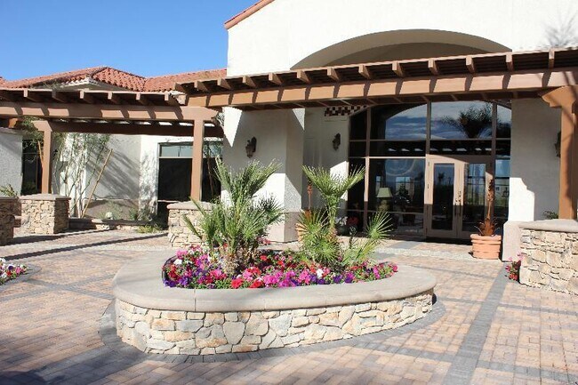 Building Photo - 81672 Avenida Viesca