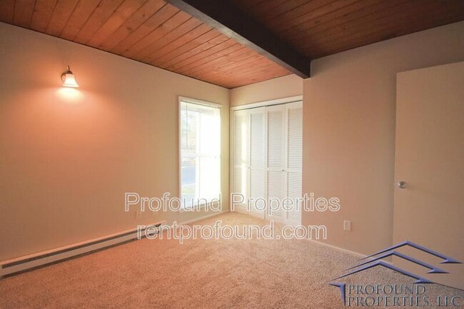 Building Photo - 6030 SW 130th Ave