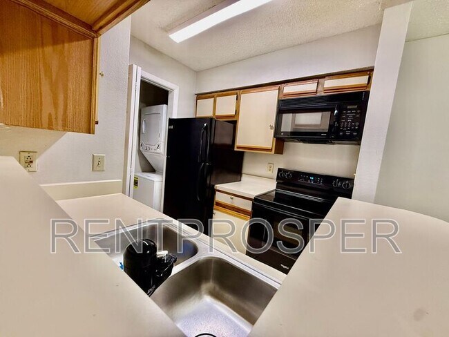 Building Photo - 238 Afton Square