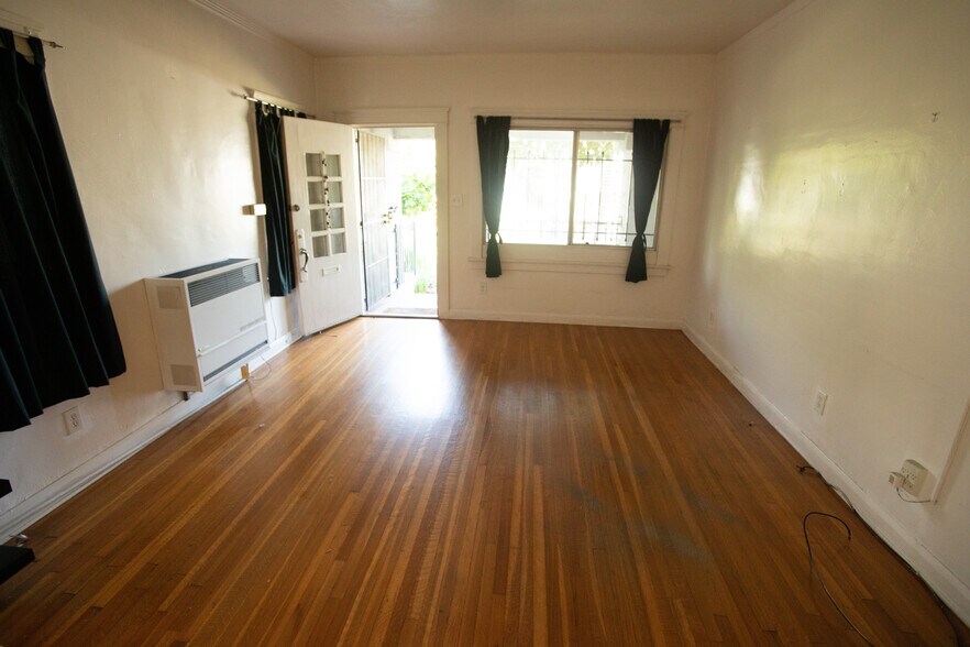 Building Photo - 1727 Winona Blvd