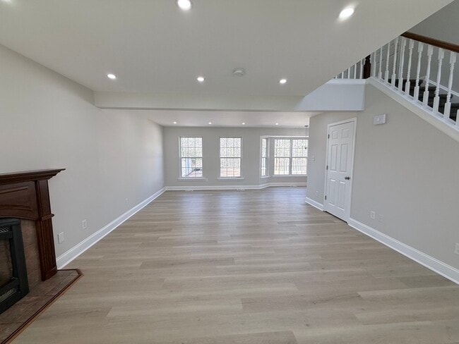 Building Photo - 67 Serenity Ct