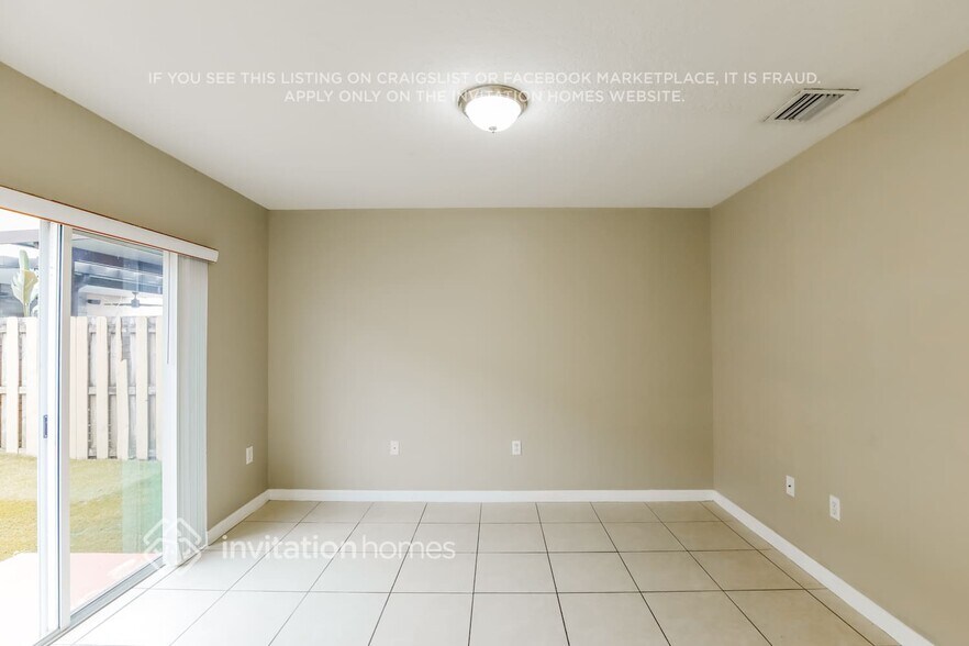 Building Photo - 5937 SW 163rd Ave