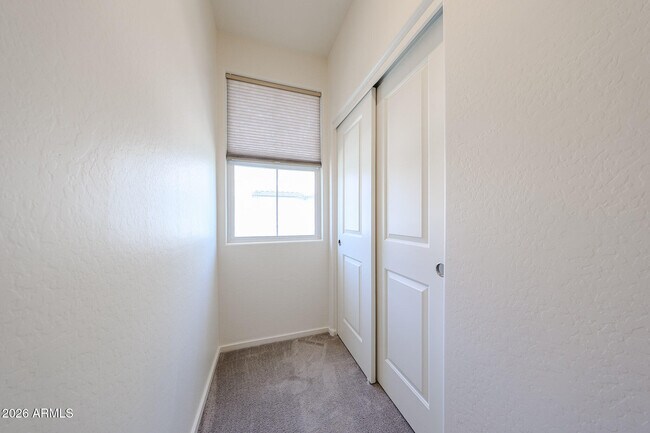 Building Photo - 2321 E Hidalgo Ave
