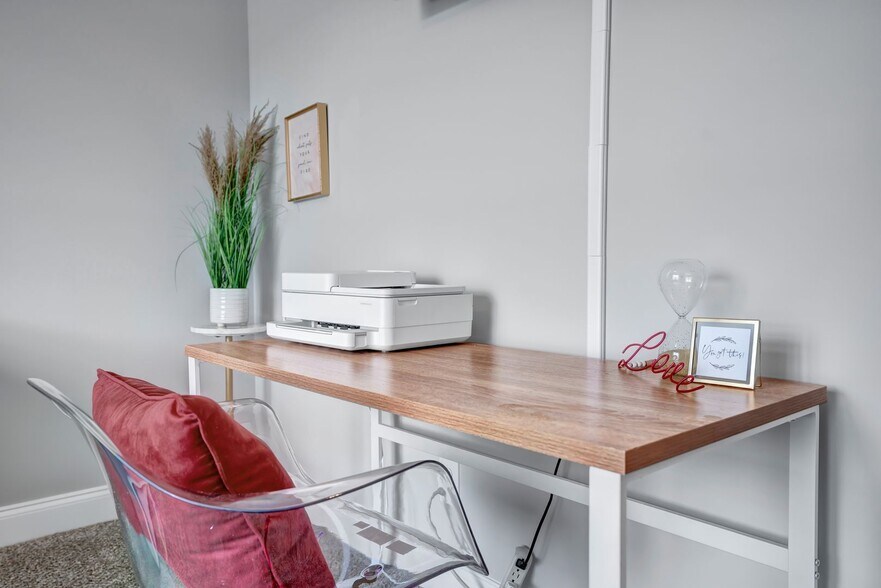 Building Photo - 541 New S Dr