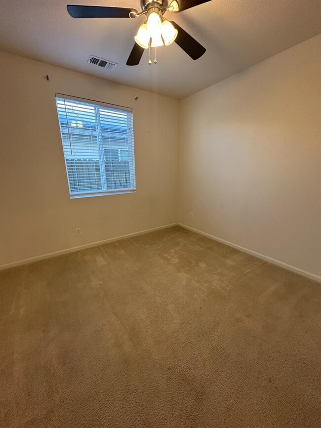 Building Photo - 5448 E Laurite Ave