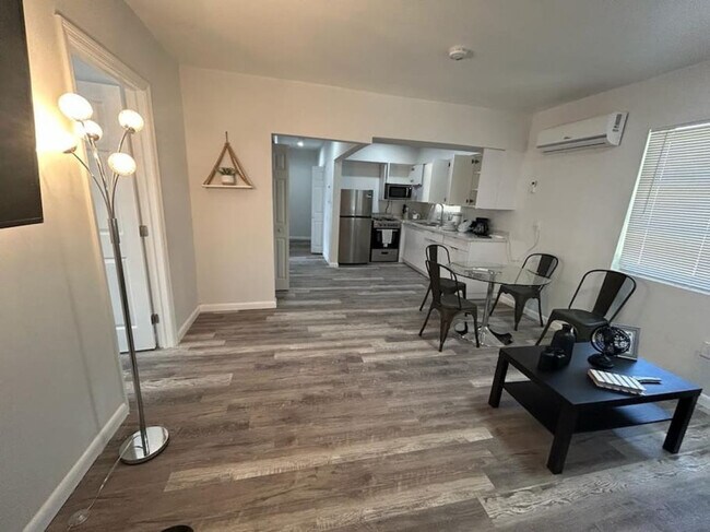 Building Photo - 2635 SW 24th Ave