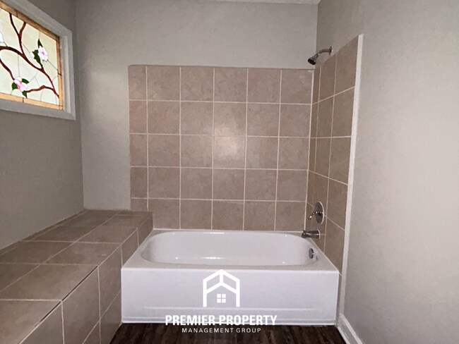 Building Photo - 4061 Keynon Dr