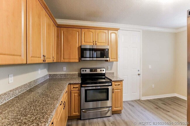 Building Photo - 8943 SW 228th Ln