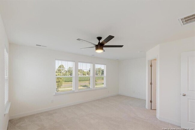 Building Photo - 39 Kingham Ln