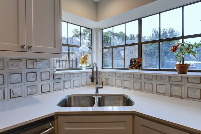 Building Photo - 1706 Cedar Creek Ct