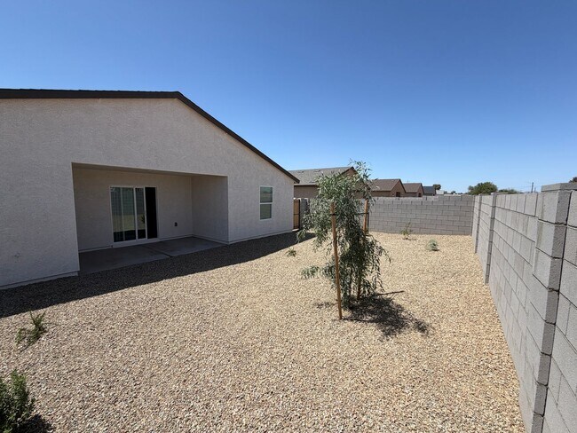 Building Photo - 202 Pleasant Pk Dr