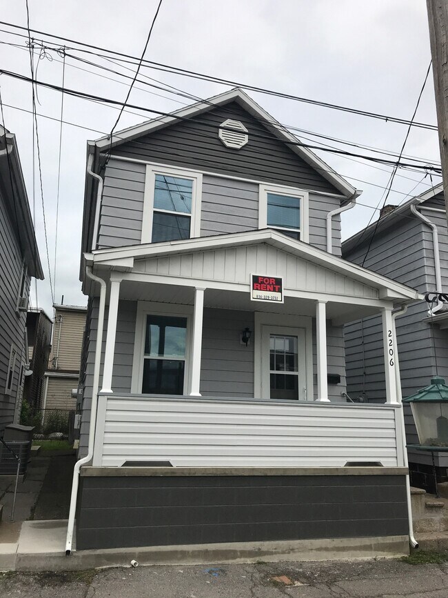 Primary Photo - 2206 Union Ave