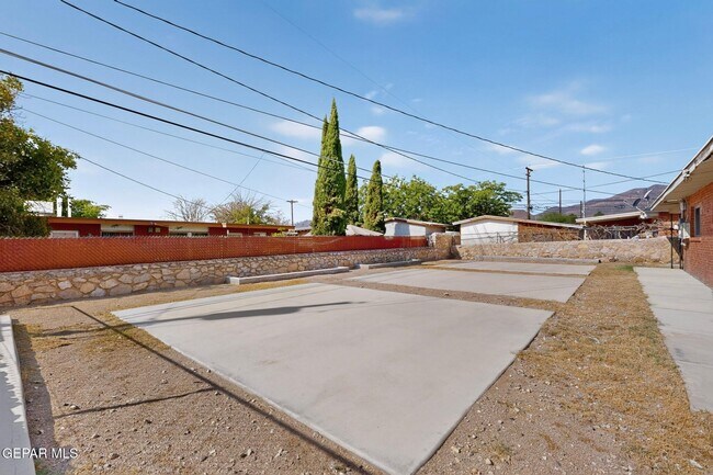 Building Photo - 5108 Yvette Ave
