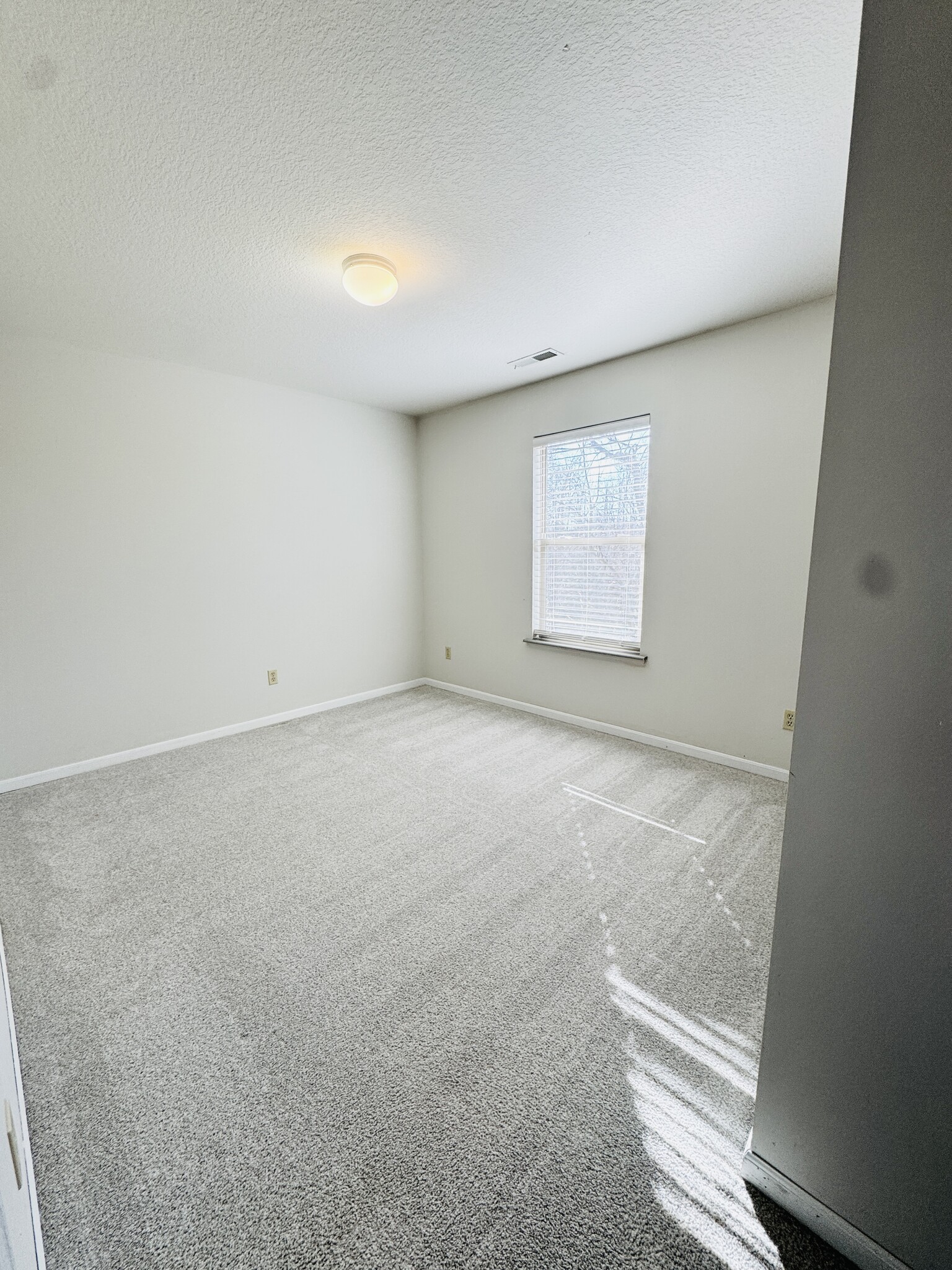 Master - 107 N 200 E