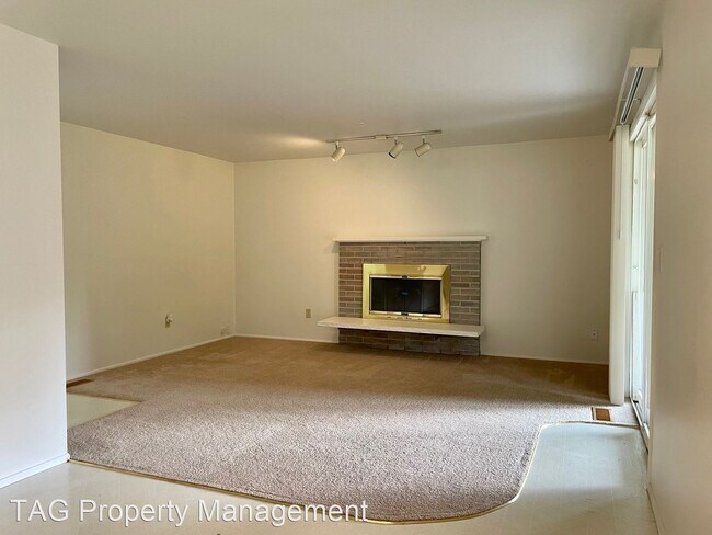 Building Photo - 3 br, 2 bath House - 14219 NE 75th St
