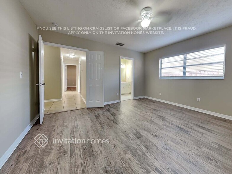 Building Photo - 205 Donatello Dr