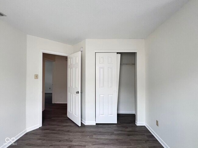 Building Photo - 10965 Sweetsen Rd