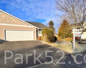 Building Photo - 3-Bedroom Duplex Home - Gated Community - South Hill