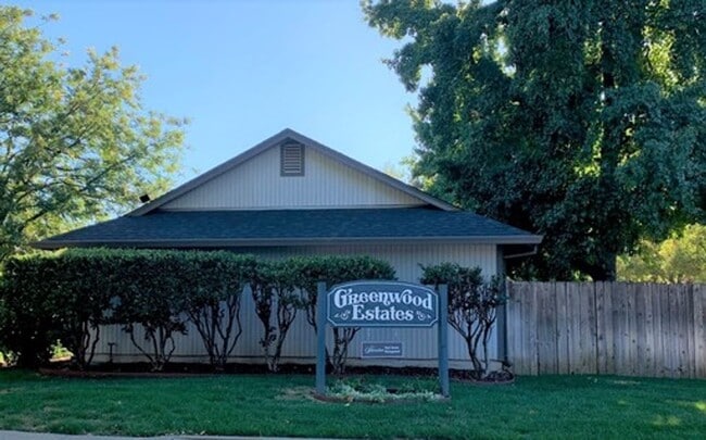 Building Photo - Take Over My Lease in January 2025 !!!!  Greenwood Estates has an Excellent 2 Bedroom, 1.5 Bath T...