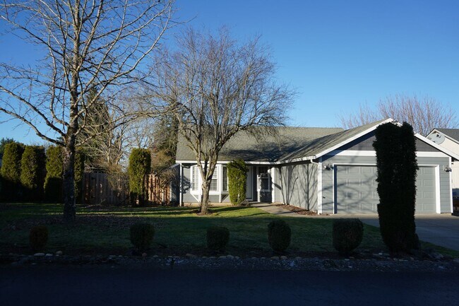 Building Photo - 2917 NW Watkins Ct