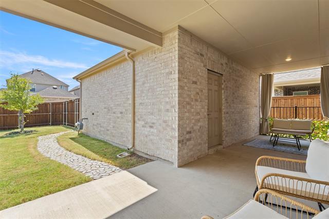 Building Photo - 8611 Craig Mews
