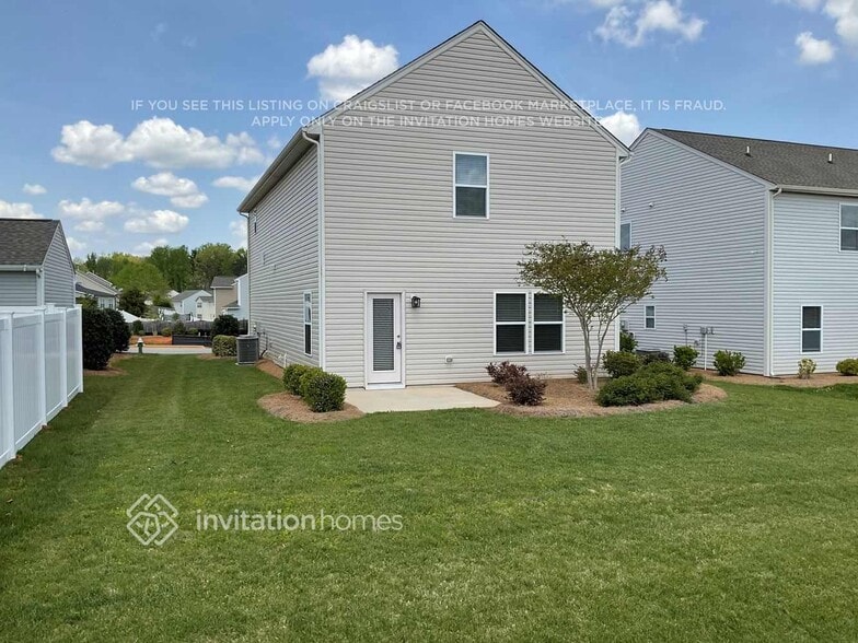 Building Photo - 5106 Shorthorn Way