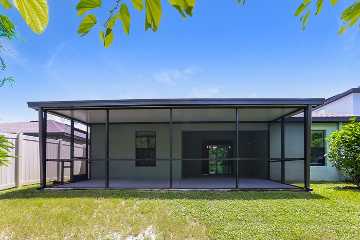 Building Photo - 674 Chatham Walk Dr